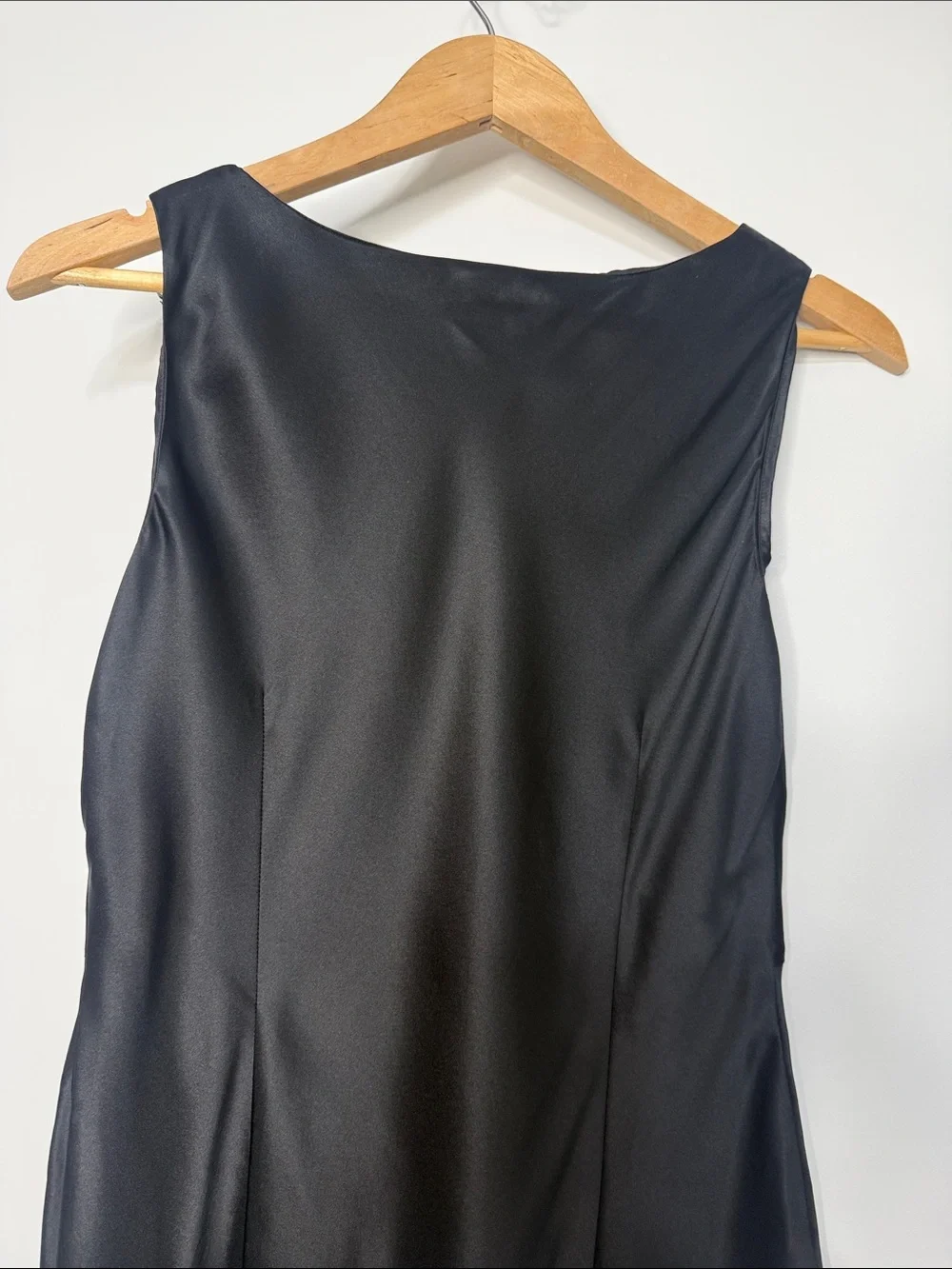 Nine West Black Silk V-Neck Sleeveless Top with Beaded Detail Size 10